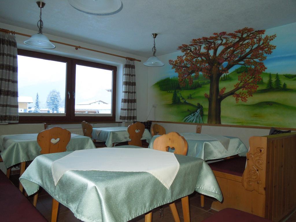 Haus Bergkranz Bed & Breakfast Lermoos Luaran gambar