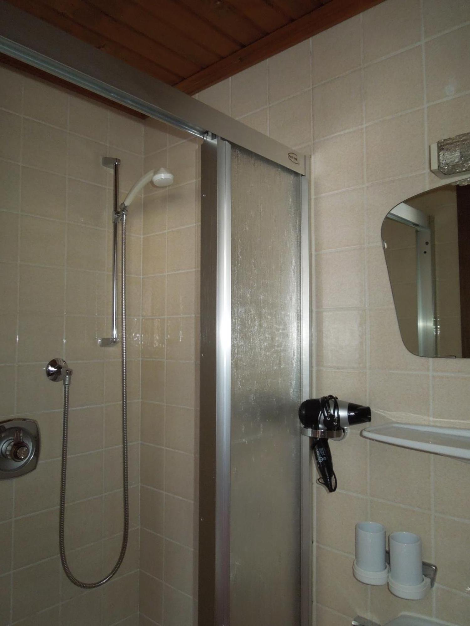Haus Bergkranz Bed & Breakfast Lermoos Bilik gambar